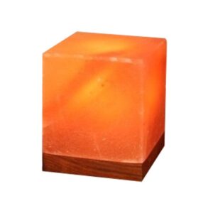 Lampa din sare Himalaya cub pe suport de lemn Pronat